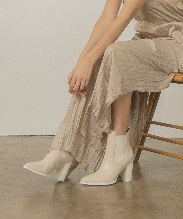 OASIS SOCIETY Esmee Chelsea Boot Heel