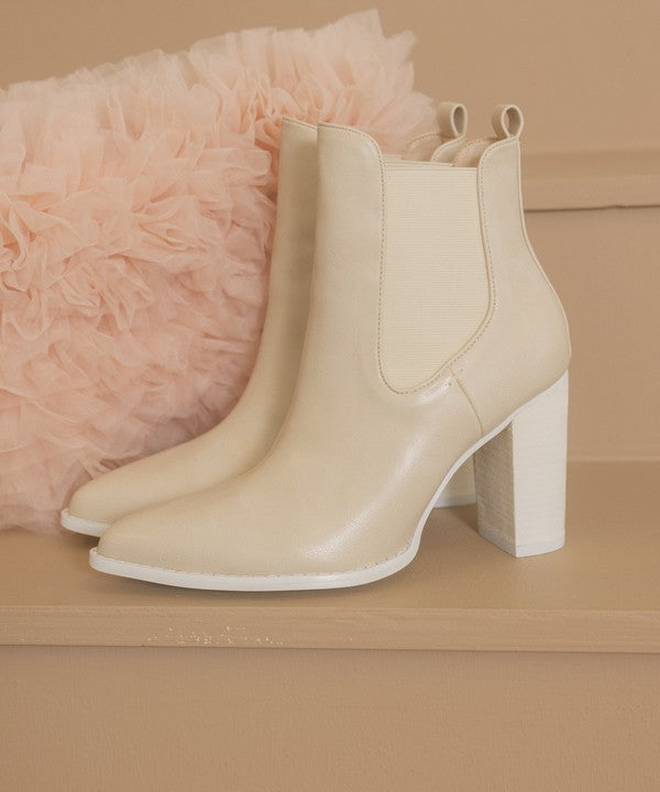 OASIS SOCIETY Esmee Chelsea Boot Heel