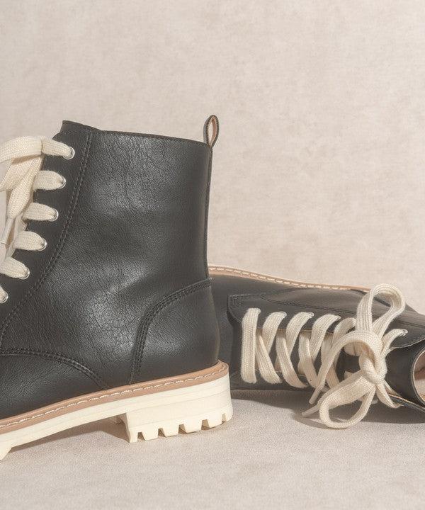 OASIS SOCIETY Aurora Matte Military Boot