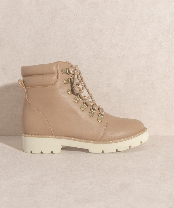 OASIS SOCIETY Kinsley Laced Up Bootie