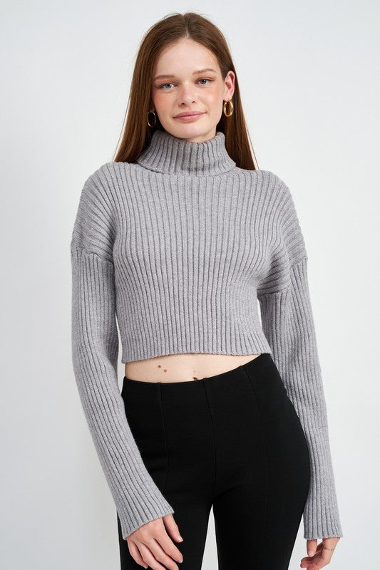 BOXY TURTLENECK CROPPED TOP