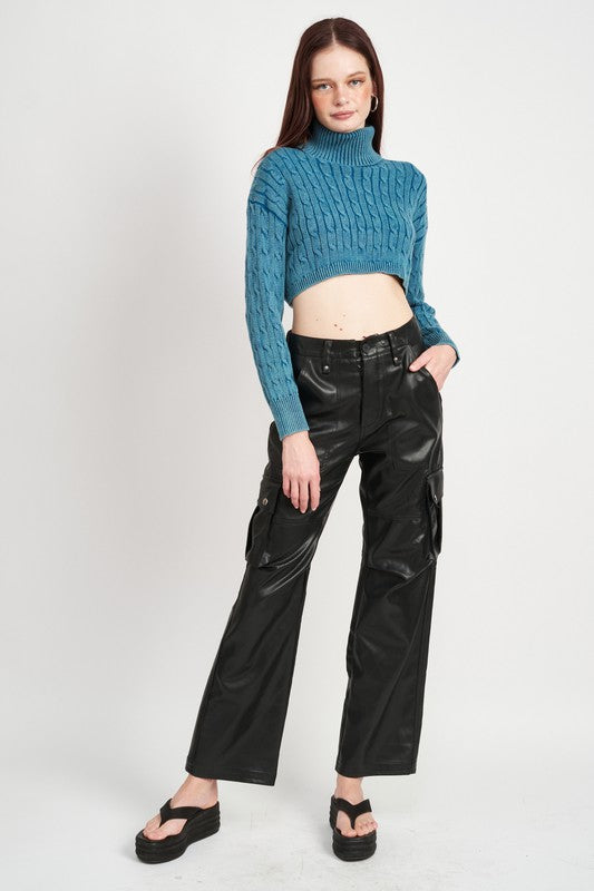 TURTLE NECK CABLE KNIT CROP TOP