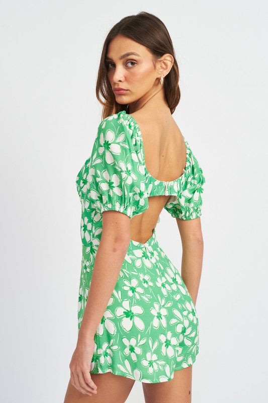BUBBLE SLEEVE FLORAL ROMPER WITH CUT OUT