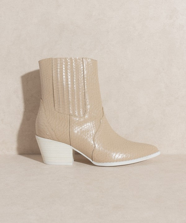 OASIS SOCIETY Dawn   Paneled Western Bootie